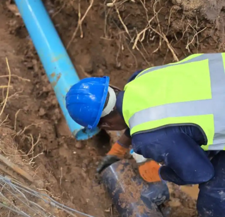 Construction of Water Distribution Networks